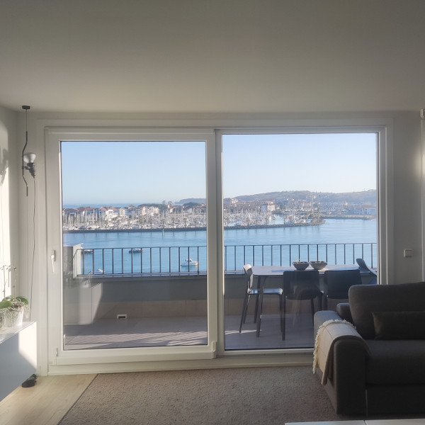 Instalación de galerías de cristal a particulares y empresas